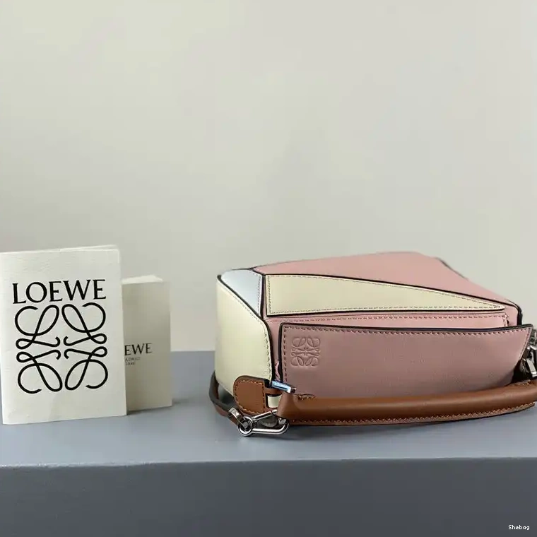 2209SW0014 Bag Loewe 0707